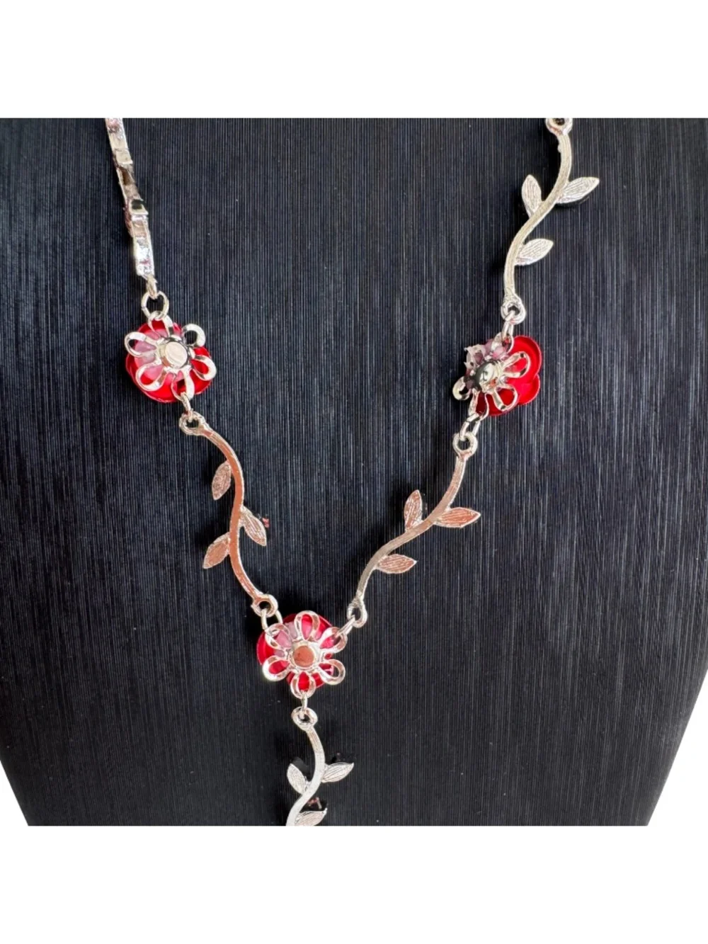 Vintage Red Rose Enamel Necklace Y Drop Crystal Leaf Silver Tone Floral 15